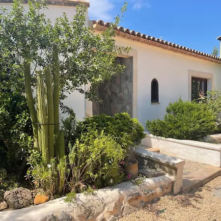 Dakota, Modern With Private Pool And Garden 5 Min From The Vila