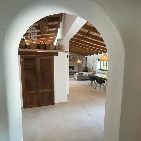 Dakota, Modern With Private Pool And Garden 5 Min From The Pollenca
