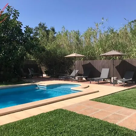 Villa Dakota, Modern With Private Pool And Garden 5 Min From The Pollenca